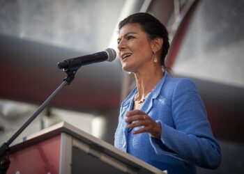 Sahra Wagenknecht (BSW): Die Ampel ruiniert Deutschland