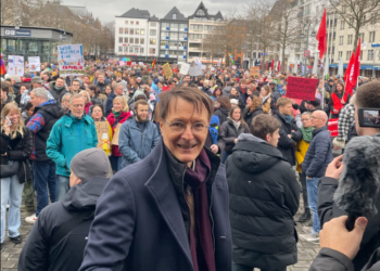 Demo gegen rechts-Lauterbach in Köln